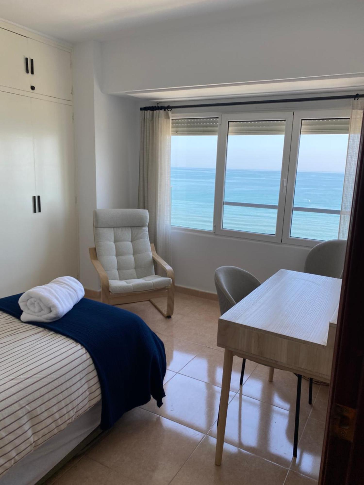 Apartamento Con Terraza Vista Al Mar Malagueta Малага Екстер'єр фото
