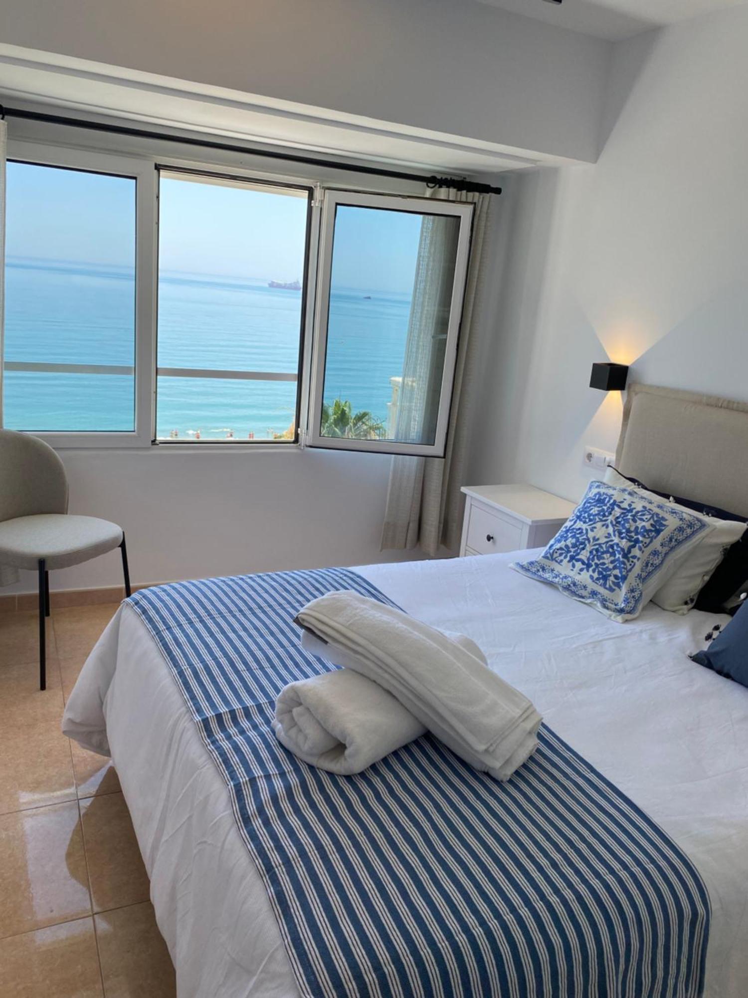 Apartamento Con Terraza Vista Al Mar Malagueta Малага Екстер'єр фото